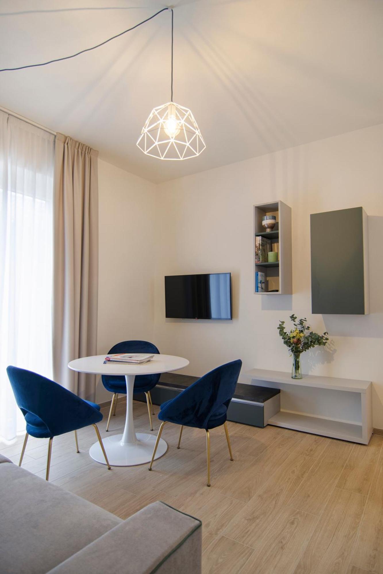 Gigi Suites&Apartments Stresa Exteriör bild